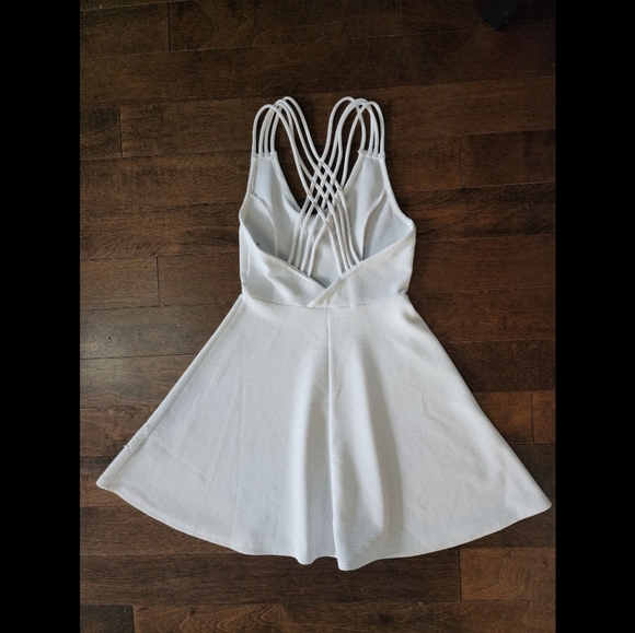 Charlotte Russe White Dress. Size M. - Picture 6 of 7
